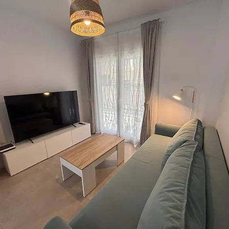 Apartamento Nuevo! En El Centro! 1m Metro, Zambrano Y Con Parking Málaga