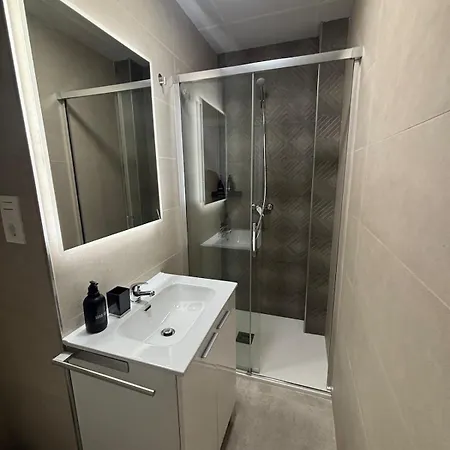 Nuevo! En El Centro! 1m Metro, Zambrano Y Con Parking Apartamento Málaga