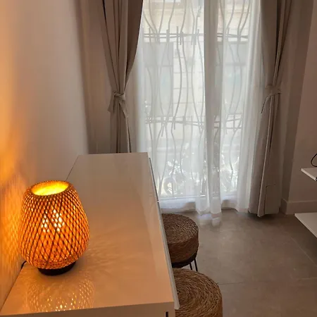 Apartamento Nuevo! En El Centro! 1m Metro, Zambrano Y Con Parking Málaga