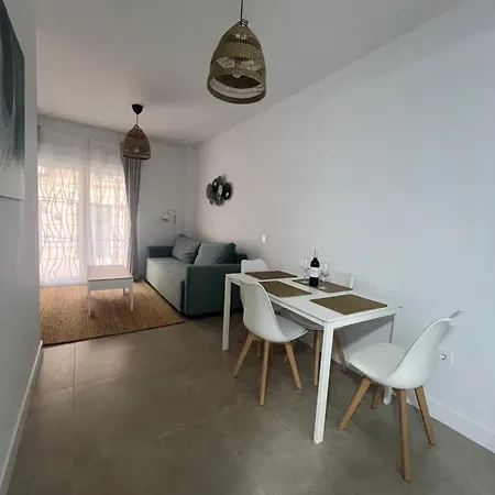 Apartamento Nuevo! En El Centro! 1m Metro, Zambrano Y Con Parking